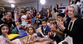 Ministra Cármen Lúcia conversa com crianças que visitaram o TSE - 13.10.2025