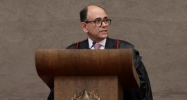 Ministro do TSE Antonio Carlos Ferreira, na sessão solene de posse dos ministros Nunes Marques e...