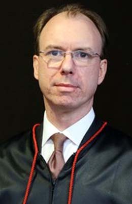 Ministro Carlos Horbach