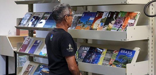 03.07.2024 -  Estudantes do projeto SoleTRE visitam Biblioteca do TRE-MT