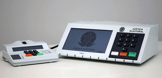 2020-01-09-Urna-portal-eleições-tse uma urna eletronica brasileira