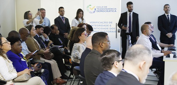 Foto: André Santos /TSE - A engenharia que protege o sistema da urna eletrônica contra fraudes 0...
