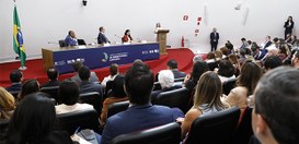 A presidente do TSE, ministra Cármen Lúcia, profere aula magna no curso de Aperfeiçoamento da Ma...