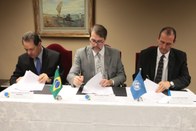 Ministro João Otavio de Noronha, Ministro Dias Toffoli e Doutor Gary Lee Stahl no evento para ac...