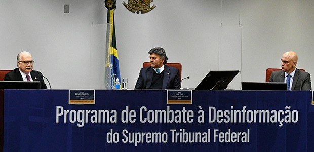 Assinatura de acordo entre TSE e STF para combate à desinformação em 18.05.2022