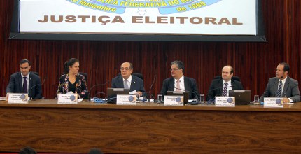 Audiência pública no TSE em 12.11.2015 Audiência pública no TSE