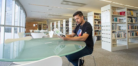 Biblioteca do TSE - 27.04.2023 - Foto: Antonio Augusto/Secom/TSE