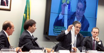 Comissão de reforma política da Câmara em 05.05.2015 Comissão de reforma política da Câmara