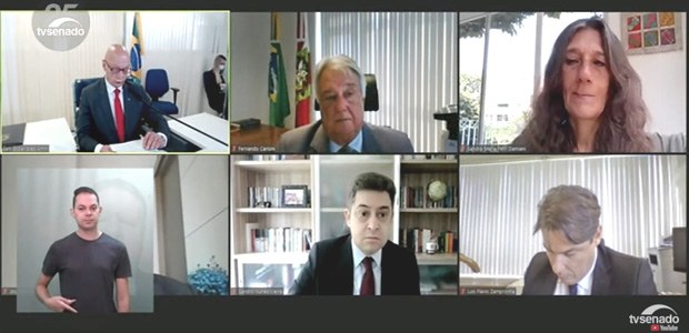 Debate no senado, em 27.09.2021. Debate no senado.