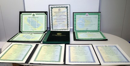 Diplomas Presidenciais em 11.12.2014 Diplomas Presidenciais.