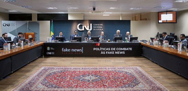 Dr. Ricardo Fioreze durante Mesa Redonda “Políticas de Combate às Fake News no CNJ