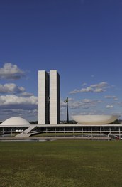 Foto da fachada do Congresso Nacional, retirada do site da Câmara dos Deputados. Fotógrafo Rodol...