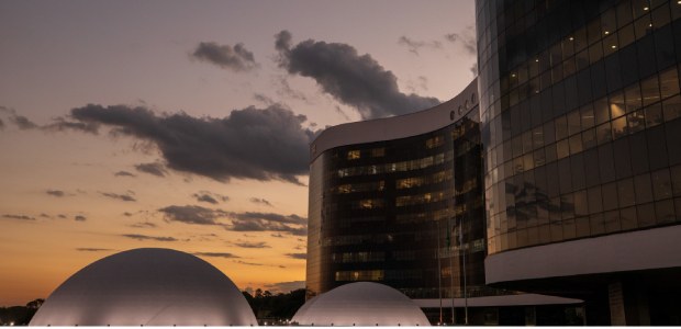 Fachada do TSE - entardecer