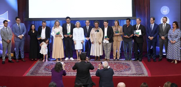 Foto: Felipe Sampaio/Secom/TSE - A presidente do TSE, ministra Cármen Lúcia, participou da entre...