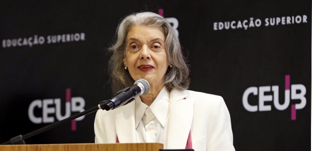 Foto: Alejandro Zambrana/Secom/TSE - Aula magna da Ministra Cármen Lúcia no evento “Violência Po...