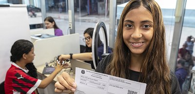 Foto: Alejandro Zambrana/Secom/TSE - Jovens eleitores e veteranos se emocionam com a expectativa...