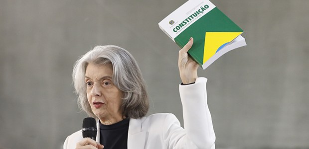 Foto: Alejandro Zambrana/Secom/TSE - Ministra Cármen Lúcia visita Centro de Ensino Médio 01 de P...