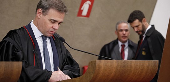 Foto: Alejandro Zambrana/Secom/TSE - Ministro André Mendonça é empossado integrante efetivo do T...