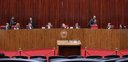 Foto: Alejandro Zambrana/Secom/TSE - Sessão plenária do TSE - 06.11.2025