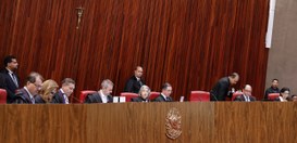 Foto: Alejandro Zambrana/Secom/TSE - Sessão plenária do TSE - 06.11.2025