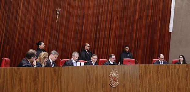 Foto: Alejandro Zambrana/Secom/TSE - Sessão plenária do TSE - 13.11.2025