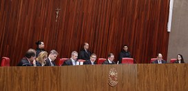 Foto: Alejandro Zambrana/Secom/TSE - Sessão plenária do TSE - 13.11.2025