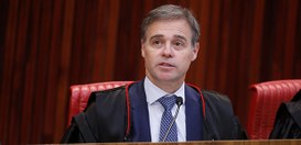 Foto: Alejandro Zambrana/Secom/TSE - Sessão plenária do TSE - Ministro André Mendonça - 19.12.2025