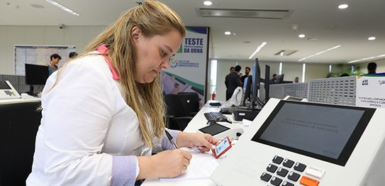 Foto: Alejandro Zambrana/Secom/TSE - Teste Público de Segurança da Urna - 29.11.2023