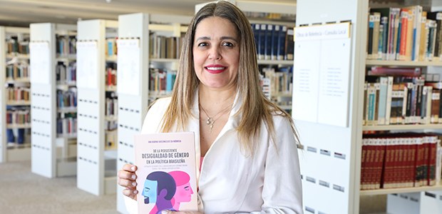 Foto: Antonio Augusto/Secom/TSE - Servidora do TSE lança livro sobre desigualdade de gênero na política brasileira - 15.12.2023 Foto: Antonio Augusto/Secom/TSE - Servidora do TSE lança livro sobre desigualdade de gênero na p...