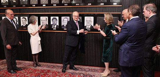 Foto: Antonio Augusto/Secom/TSE - TSE inaugura retrato do ministro Edson Fachin na galeria dos p...