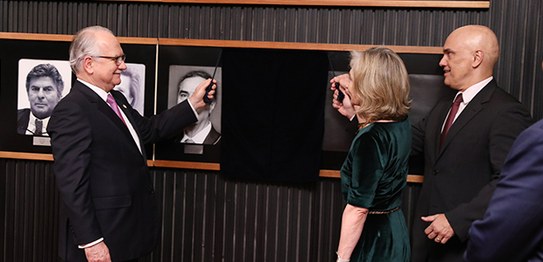Foto: Antonio Augusto/Secom/TSE - TSE inaugura retrato do ministro Edson Fachin na galeria dos p...