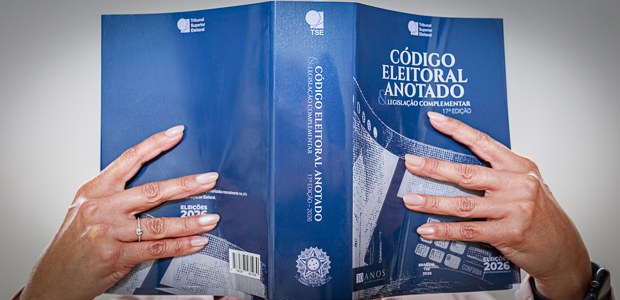 Livro impresso do Código Eleitoral Enotado & Legislação Complementar 17ª Edição