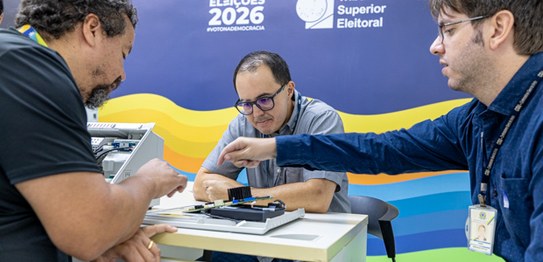Foto: Leobark Rodrigues/Secom/TSE - Inspeção dos códigos-fonte CGU - 20.08.2026