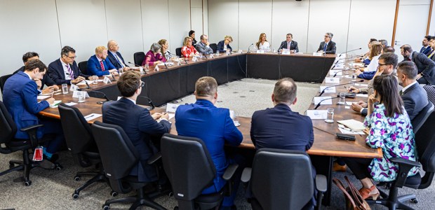 Foto: Leobark Rodrigues/Secom/TSE - Reunião do Ministro Kassio Nunes Marques com embaixadores da...