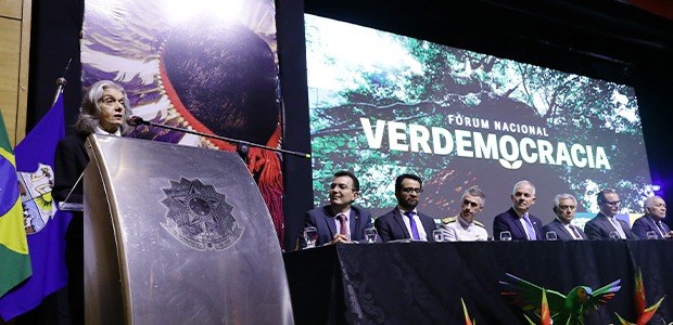 Foto: Luiz Roberto/Secom/TSE - Ministra Cármen Lúcia profere conferência de abertura do Fórum Na...