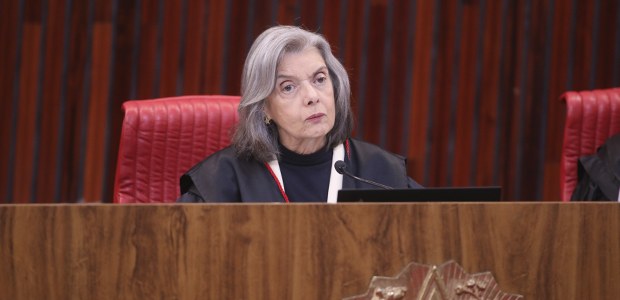 Foto: Luiz Roberto/Secom/TSE - Sessão plenária do TSE - 28.10.2025 Foto: Luiz Roberto/Secom/TSE - Sessão plenária do TSE - 28.10.2025