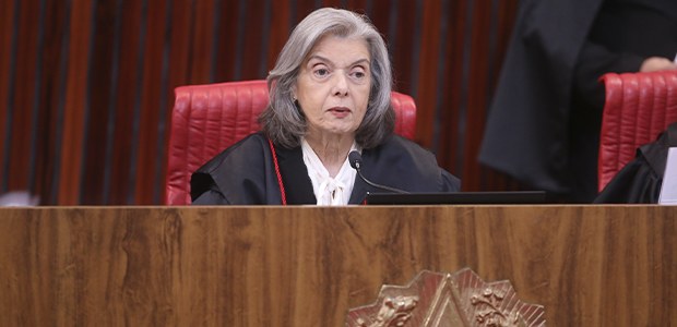 Foto: Luiz Roberto/Secom/TSE - Sessão plenária TSE 18.11.2025