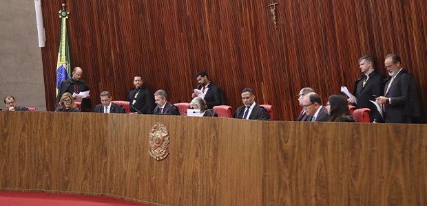 Foto: Luiz Roberto/Secom/TSE - Sessão plenária TSE 18.11.2025