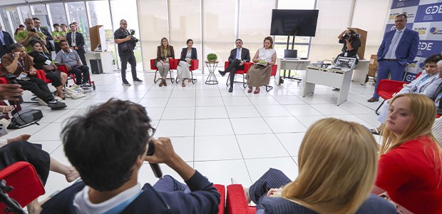 Foto: Luiz Roberto/TSE - TSE reúne influenciadores digitais em estratégia contra desinformação n...