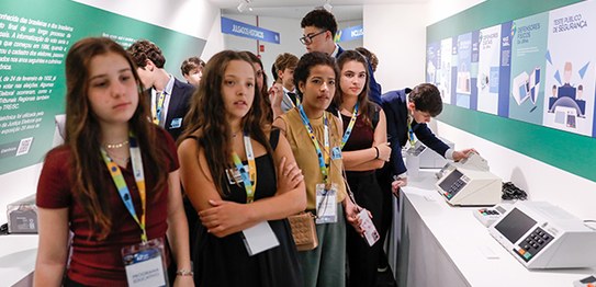 Foto: Luiz Roberto/TSE Visita de estudantes de SP ao TSE 02.04.2025