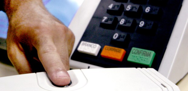 Identificação Biométrica NF em 02.12.2015 Identificação Biométrica