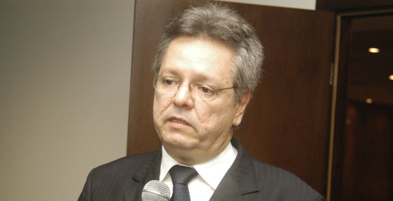 Juiz da 55ª Zona Eleitoral de Cuiabá - Paulo Márcio de Carvalho Juiz eleitoral da 55ª zona eleitoral de Cuiabá, um dos responsáveis pela propaganda eleitoral na...