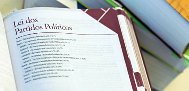 Lei dos partidos políticos 