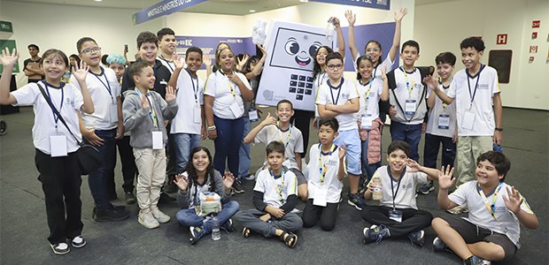 Mascote Pilili recebe alunos do Ensino Fundamental I da Escola Municipal Adeuvaldo Barbosa Espín...