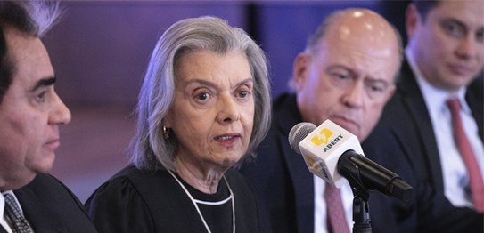 Ministra Cármen Lúcia participa da Abertura da Reunião do Conselho Superior da ABERT - 27.08.202...