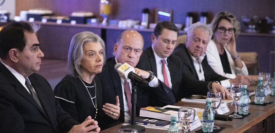 Ministra Cármen Lúcia participa da Abertura da Reunião do Conselho Superior da ABERT - 27.08.202...