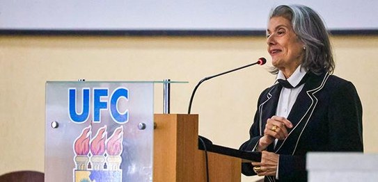 Ministra Cármen Lúcia profere palestra na Universidade Federal do Ceará - 16.03.2026