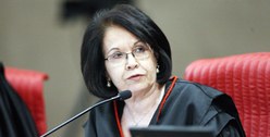 Ministra Laurita Vaz em sessão do TSE em 18/02/2014