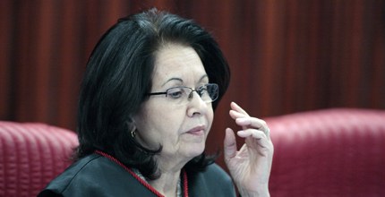 Ministra Laurita Vaz em sessão do TSE em 27/08/2013.
Ministra Laurita Vaz em sessão do TSE em 27/08/2013. ...