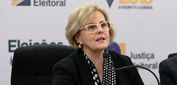 Ministra Rosa Weber concede entrevista coletiva após apuração dos votos do 2º turno das eleições...